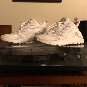 Nike Huarache Ultra Triple White